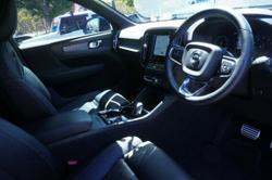 2021 Volvo XC40 T5 R-Design