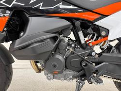 2024 Ktm 890 SM-T