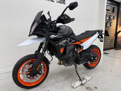 2024 Ktm 890 SM-T