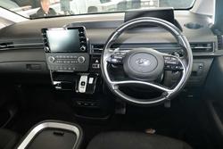 2022 Hyundai STARIA