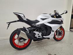 2025 CFMOTO 2025 Cf Moto 450CC 450 SR NEBULA WHITE