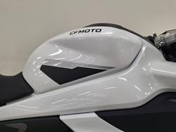 2025 CFMOTO 2025 Cf Moto 450CC 450 SR NEBULA WHITE