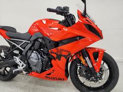 2025 Suzuki GSX-8R (GSX800FRQ) Orange