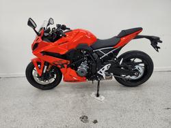 2025 Suzuki GSX-8R (GSX800FRQ) Orange
