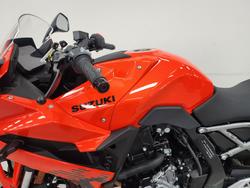 2025 Suzuki GSX-8R (GSX800FRQ) Orange