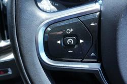 2022 Volvo XC60 B5 Inscription