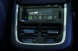 2022 Volvo XC60 B5 Inscription