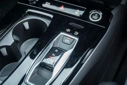 2025 Audi Q6 e-tron Performance