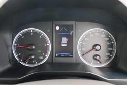 2022 Toyota Hiace Commuter GL