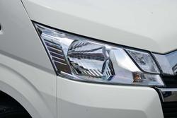 2022 Toyota Hiace Commuter GL