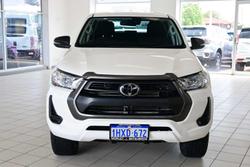 2023 Toyota Hilux SR