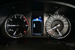 2023 Toyota Hilux SR