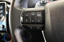 2023 Toyota Hilux SR