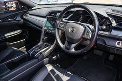 2019 Honda Civic VTi-LX