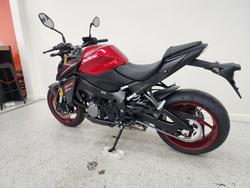 2025 Suzuki GSX-S1000 Red
