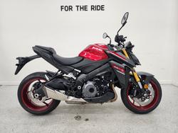 2025 Suzuki GSX-S1000