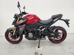 2025 Suzuki GSX-S1000 Red