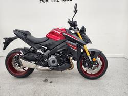 2025 Suzuki GSX-S1000 Red