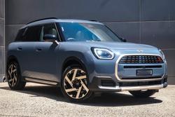 2025 MINI Countryman S Favoured