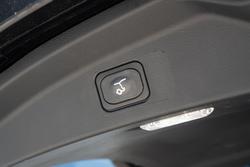 2024 Ford Everest Platinum