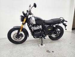 2025 Royal Enfield 2025 Royal Enfield 650CC INTERCEPTOR BEAR 650 Road Godlen Shadow