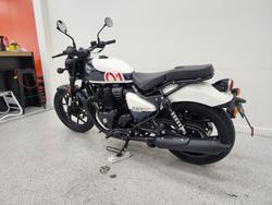 2025 Royal Enfield SHOTGUN 650