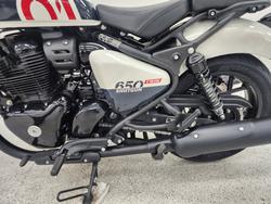 2025 Royal Enfield SHOTGUN 650