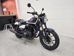 2025 Royal Enfield SHOTGUN 650