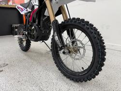 2025 Sur-ron 2025 Sur-ron ELECTRIC HYPER BEE PINK