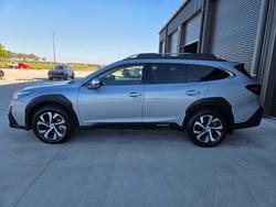 2022 Subaru Outback AWD Touring