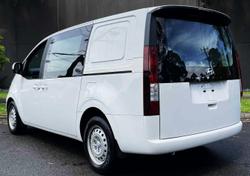 2021 Hyundai STARIA LOAD