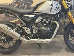 2025 Triumph Speed 400 Speed Four White