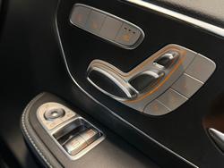 2022 Mercedes-Benz
                V-Class V300 d AMG Avantgarde