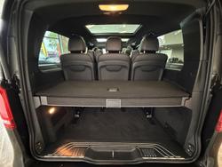 2022 Mercedes-Benz
                V-Class V300 d AMG Avantgarde