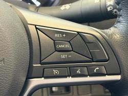 2021 Nissan Navara ST-X