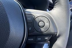 2025 Toyota RAV4 XSE