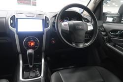 2020 Isuzu MU-X LS-T