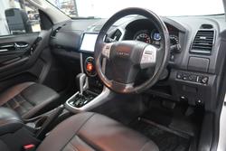 2020 Isuzu MU-X LS-T