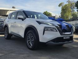 2024 Nissan X-TRAIL ST