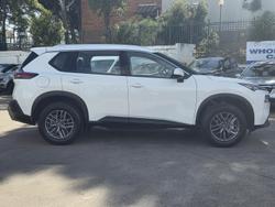 2024 Nissan X-TRAIL ST