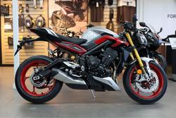 2025 Triumph Street Triple 765 RX Street Triple Silver