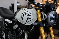 2025 Triumph Speed 400 Speed Four White