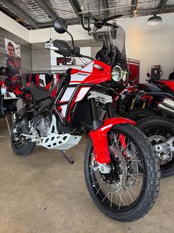 2025 Ducati Desert X Discovery Desert X Red