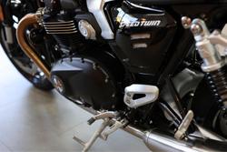 2025 Triumph Speed Twin 1200 Speed Twin Black