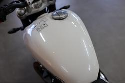 2025 Triumph Speed Twin 1200 Speed Twin Black