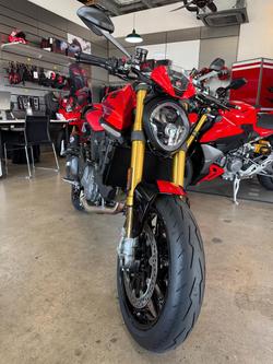 2025 Ducati Monster SP Monster Black