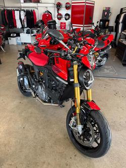 2025 Ducati Monster SP Monster Black
