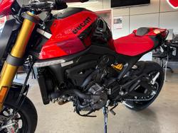 2025 Ducati Monster SP Monster Black