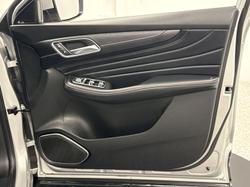 2022 MG HS Plus EV Essence