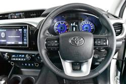 2020 Toyota Hilux SR5